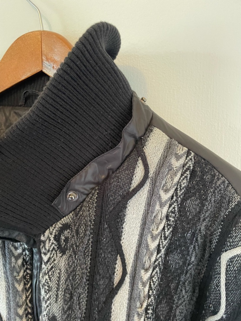 Coogi Puffer jacket RARE - Picture 10 of 16